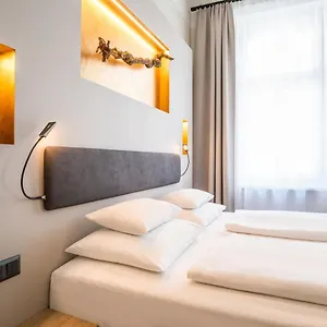 4* Hotel Rathaus - Wein & Design