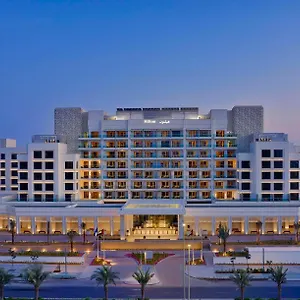 Hilton Yas Island Complex Abu Dhabi