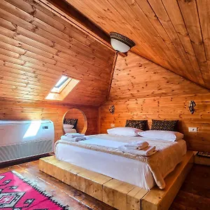 Silver Hill Pensjonat Gjirokastra